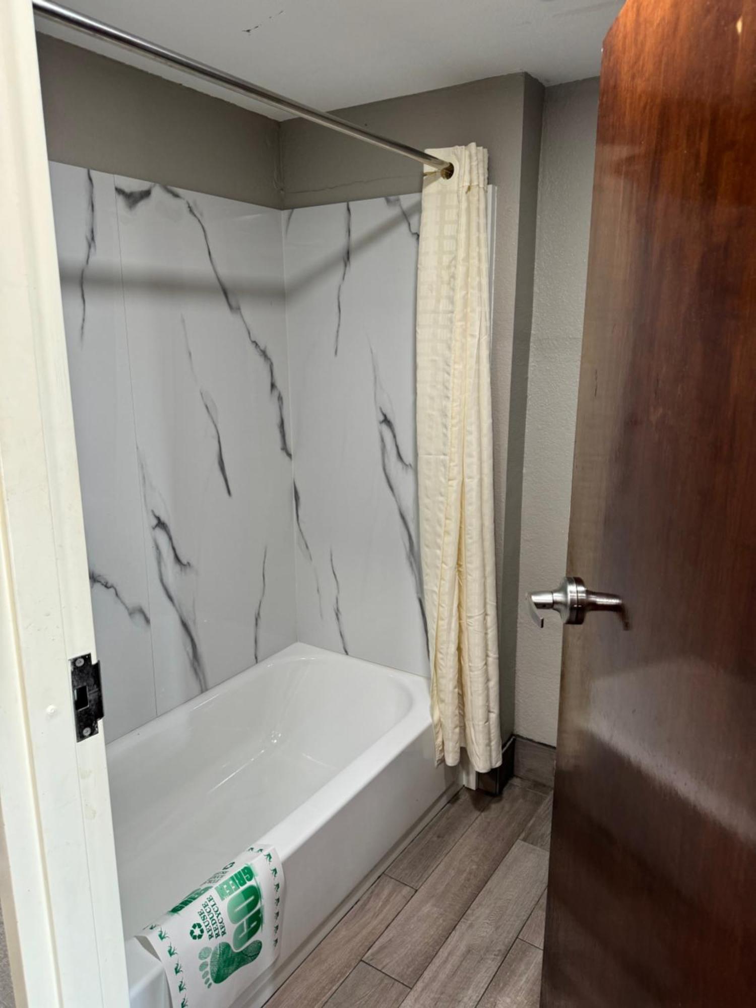 Nola Inn & Suites 新奥尔良 外观 照片