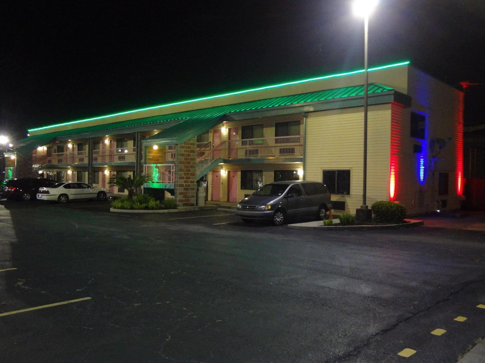 Nola Inn & Suites 新奥尔良 外观 照片
